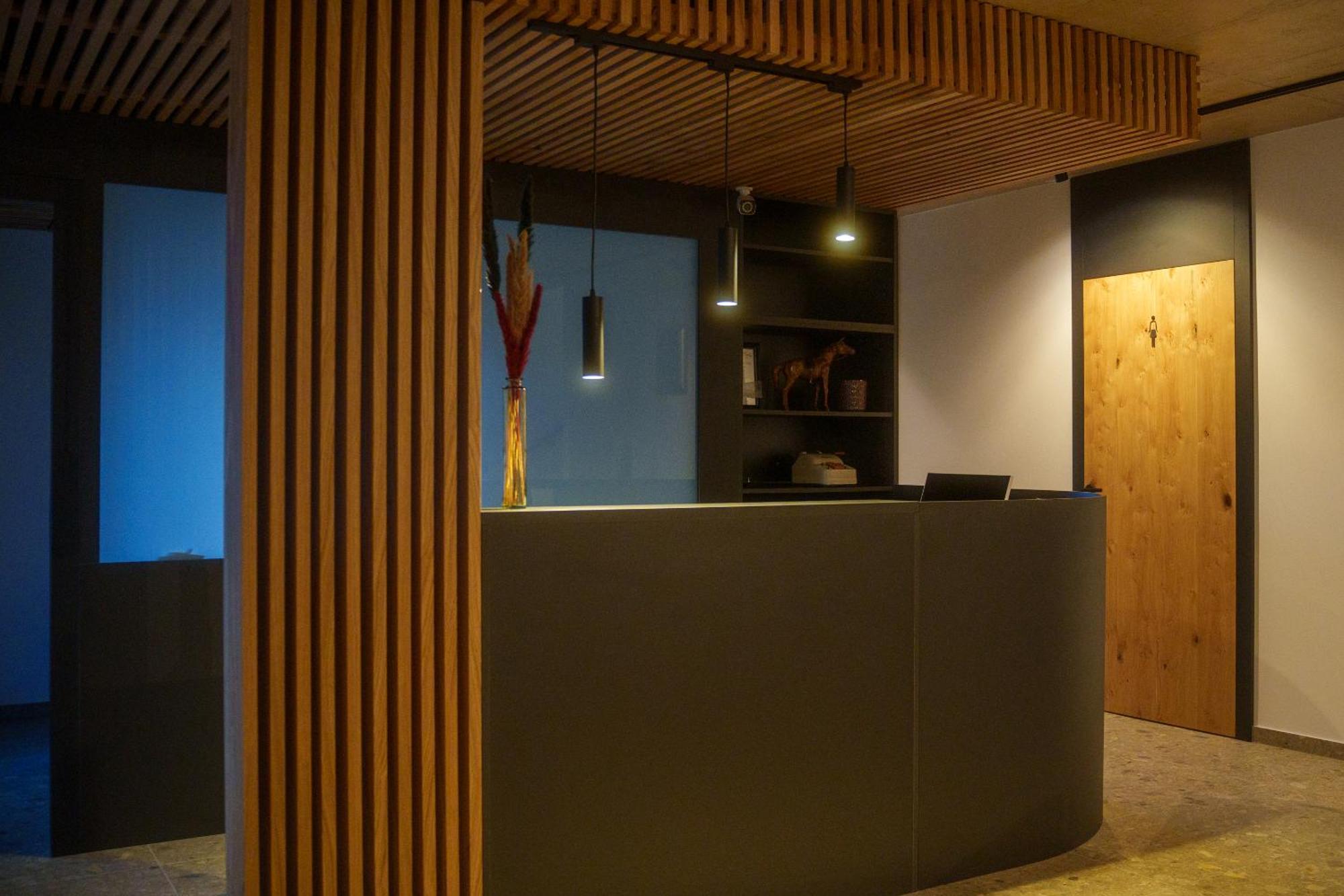 Hotel Frost Μαριμπόρ Εξωτερικό φωτογραφία