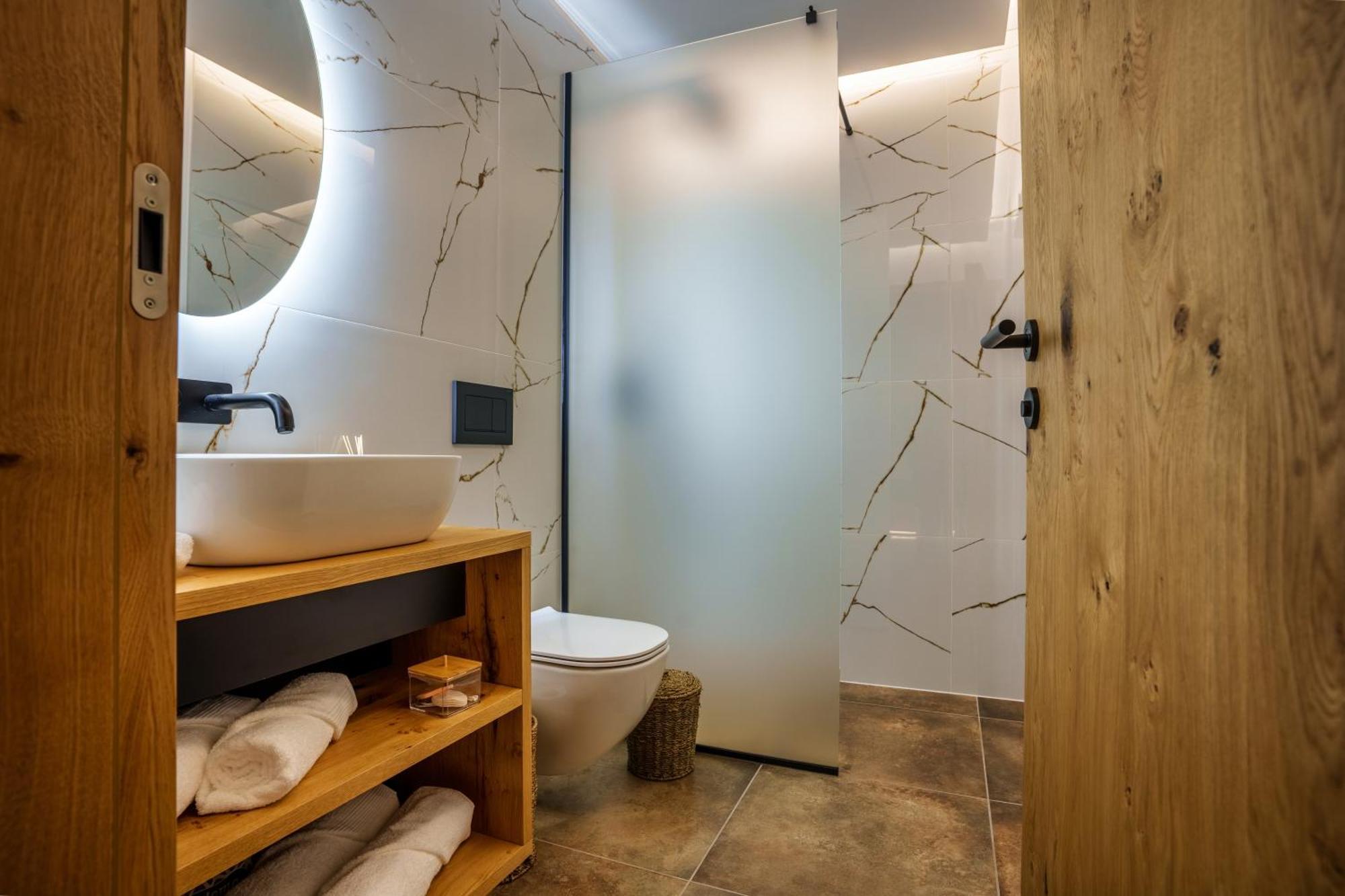 Hotel Frost Μαριμπόρ Εξωτερικό φωτογραφία